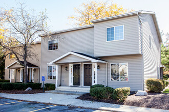 Brandy Chase Apartment Homes in Fort Wayne, IN - Foto de edificio - Building Photo