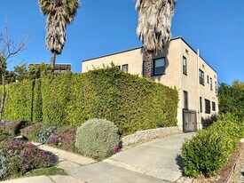 1916 S Longwood Ave, Unit 3 in Los Angeles, CA - Building Photo