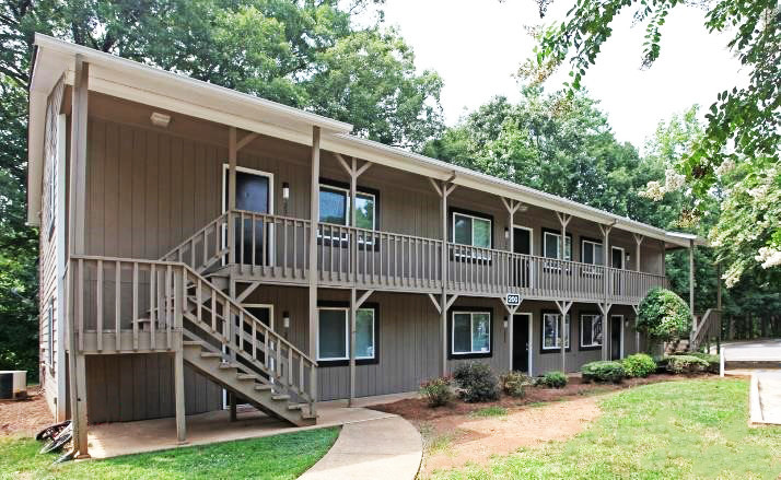 The Cedars Apartments in Mooresville, NC - Building Photo