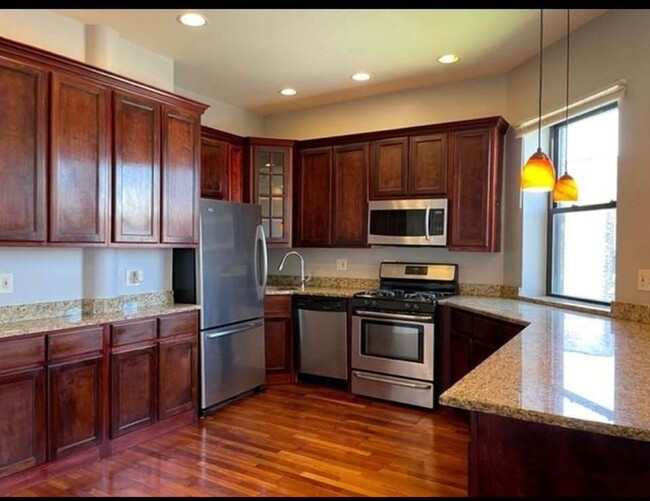 property at 1519 E Marquette Rd