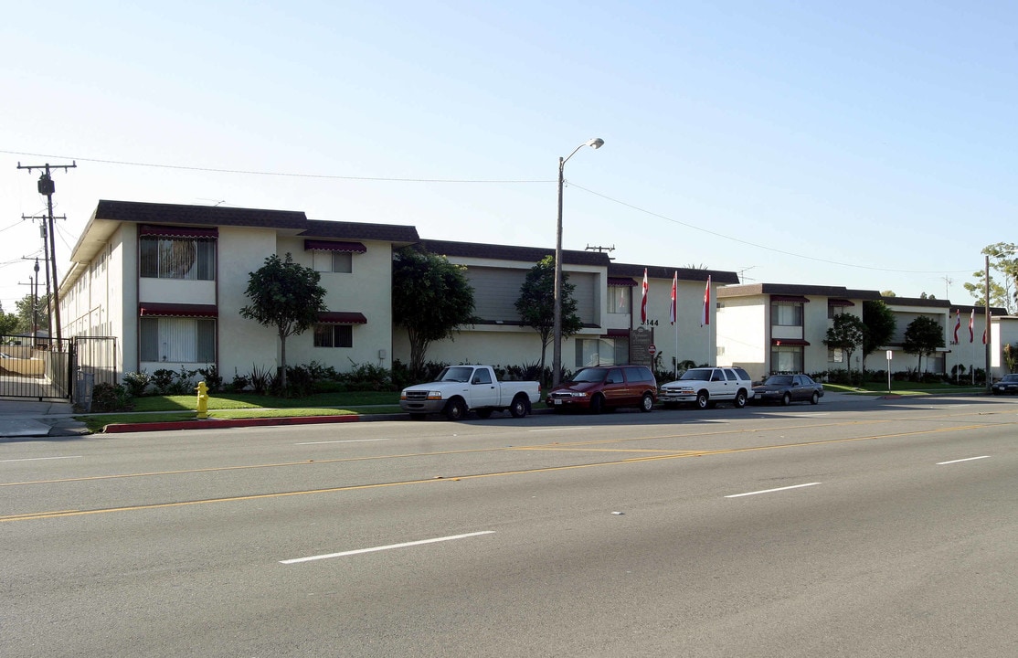 Parkview Apartments in Torrance, CA - Building Photo