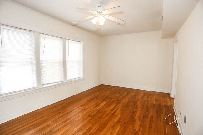 3529 N Broadway St, Unit 1E in Chicago, IL - Building Photo - Building Photo