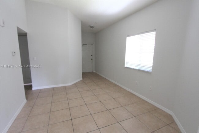 22831 SW 88th Pl in Cutler Bay, FL - Building Photo - Building Photo