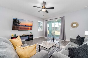 7825 Somersworth Dr, Unit SI ID1502697P in Kissimmee, FL - Building Photo