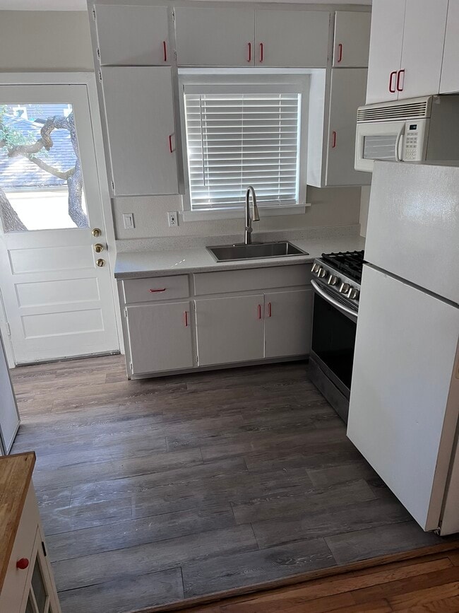 1009A Bonham Terrace, Unit A in Austin, TX - Foto de edificio - Building Photo