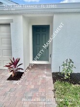 5479 Tarr Terrace in Port Charlotte, FL - Building Photo - Building Photo