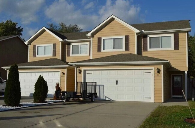 2602 Deerfield Blvd in Junction City, KS - Building Photo - Building Photo