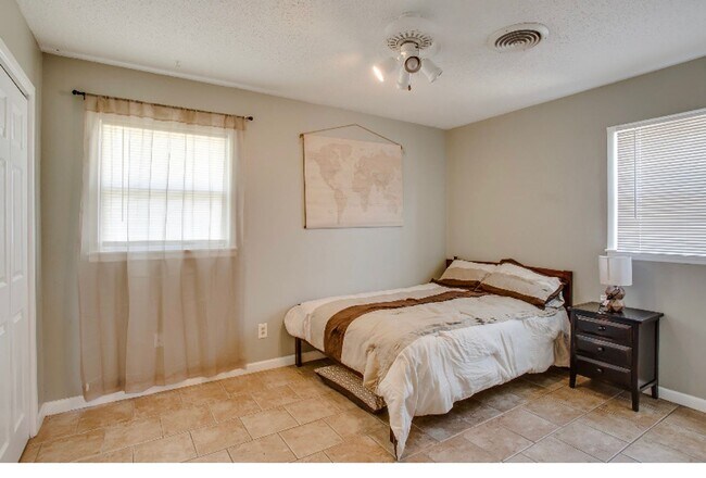 5456 6th Pl in Lubbock, TX - Building Photo - Building Photo