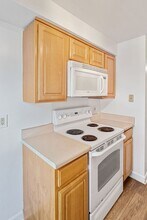 3534 E Fall Creek Pkwy N Dr in Indianapolis, IN - Building Photo - Building Photo