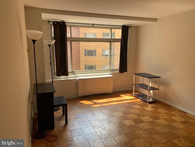 property at 2401 H St NW
