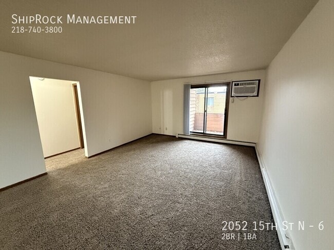 2052 15th St N in St. Cloud, MN - Building Photo - Building Photo