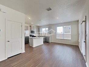 2742 Meadowood Heights in New Braunfels, TX - Building Photo - Building Photo