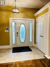 64 Yarrow Ct in Kitchener, ON - Building Photo - Building Photo