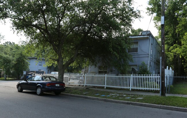 1650 2nd St in Jacksonville, FL - Foto de edificio - Building Photo