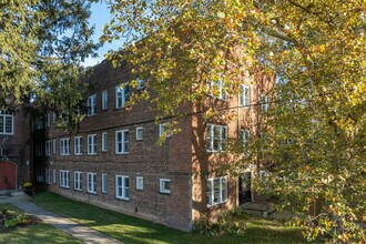 3635 Bosworth Rd in Cleveland, OH - Foto de edificio - Building Photo