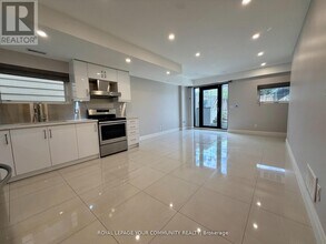62 Thirtieth St in Toronto, ON - Building Photo - Building Photo