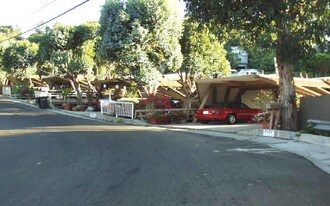 7027-7045 Woodrow Wilson Dr in Los Angeles, CA - Building Photo