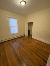 104 Winthrop St, Unit 1 in Boston, MA - Building Photo - Building Photo