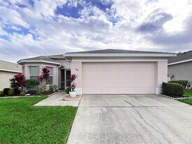 408 Lake Suzanne Dr in Lake Wales, FL - Building Photo