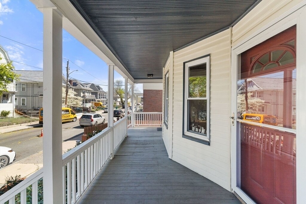 17 Wright Ave in Medford, MA - Building Photo