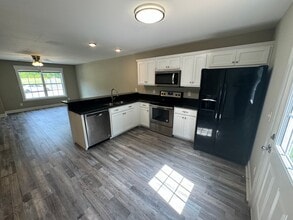 308 N Varnell Rd in Tunnel Hill, GA - Building Photo - Building Photo