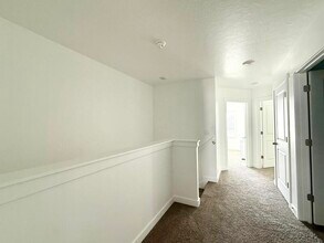 38 N Northshore Dr in Saratoga Springs, UT - Building Photo - Building Photo