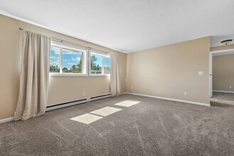 3311 Mahoney Dr, Unit 3313 in Traverse City, MI - Foto de edificio - Building Photo