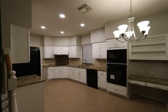 13607 Robin Hill Ct in Houston, TX - Building Photo - Building Photo