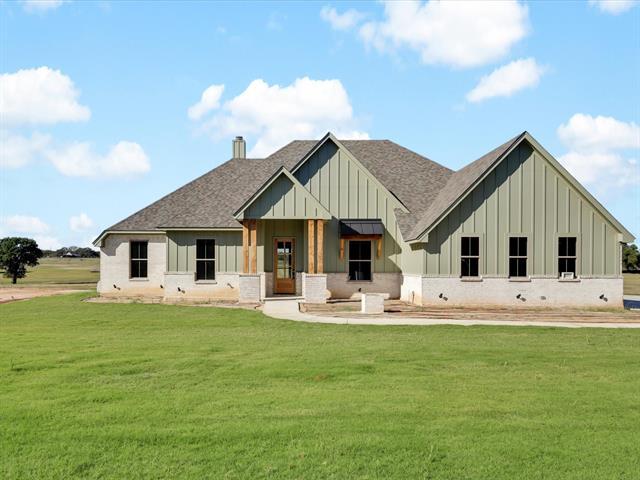 9251 Zion Hill Rd in Poolville, TX - Foto de edificio