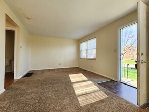 2527 Sonora Dr in Grove City, OH - Building Photo - Building Photo