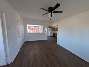 1006 West St in Redding, CA - Building Photo - Building Photo