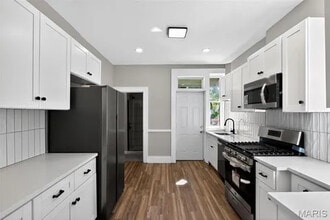 4152 Delmar Blvd in St. Louis, MO - Building Photo - Building Photo