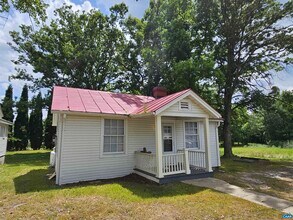 4271 Davis Hwy in Louisa, VA - Building Photo - Building Photo