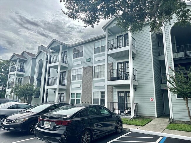 property at 10305 N Alafaya Trail