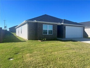 2536 E Jan St in Siloam Springs, AR - Building Photo - Building Photo