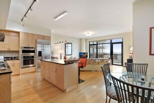 1120 S 2nd St in Minneapolis, MN - Building Photo