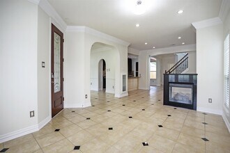 2043 Palm Forest Ln in Houston, TX - Building Photo - Building Photo