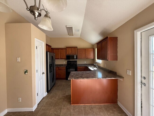 606 Hampstead Ave in Statesboro, GA - Building Photo - Building Photo