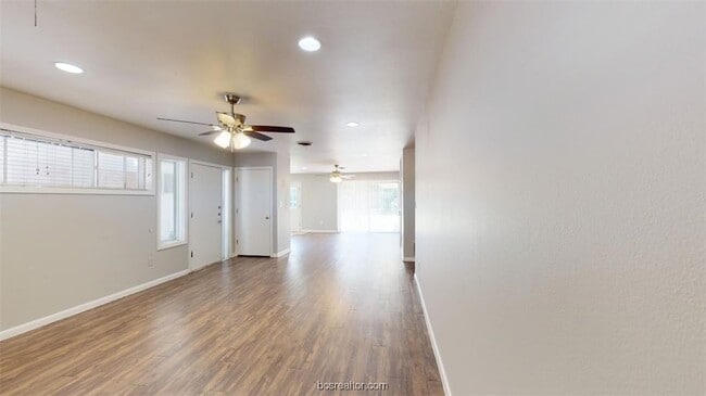 1618 George Bush Dr in College Station, TX - Foto de edificio - Building Photo