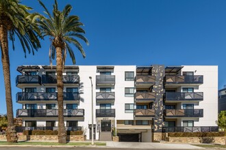 Waring Hudson by Wiseman in Los Angeles, CA - Foto de edificio - Building Photo