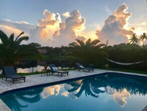 2621 NW 39th St in Boca Raton, FL - Building Photo - Building Photo