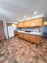 924 NW Runyon Rd in Lawton, OK - Building Photo - Building Photo