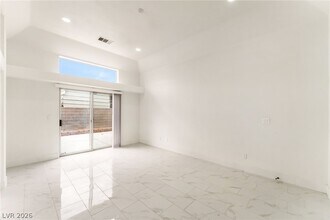 529 Rancho Del Mar Way in North Las Vegas, NV - Foto de edificio - Building Photo