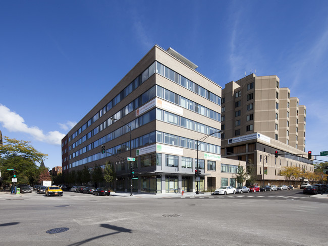 Webster Square Apartments in Chicago, IL - Foto de edificio - Building Photo