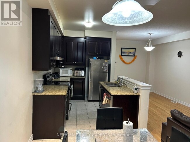 188 Sky Harbour Dr in Brampton, ON - Building Photo - Building Photo