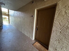 11700 SW 2nd St in Pembroke Pines, FL - Foto de edificio - Building Photo