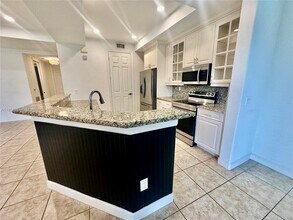 8231 NW 127th Ln in Parkland, FL - Building Photo - Building Photo