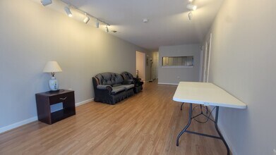 929 Morreene Rd in Durham, NC - Building Photo - Building Photo