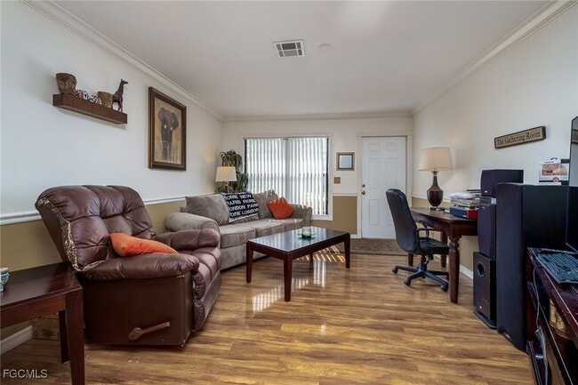 9639 Eaton Gardens Ln in Ft. Myers, FL - Building Photo - Building Photo