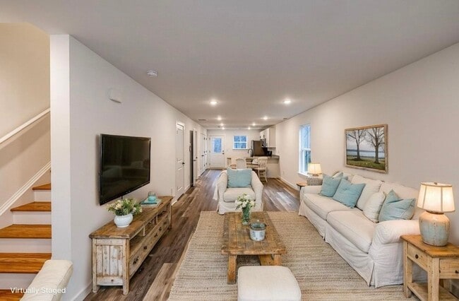 property at 267 Vanderbilt Rd